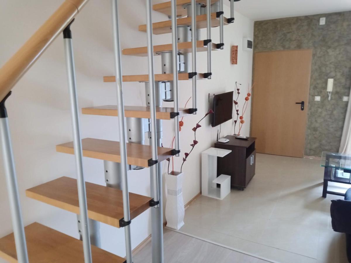 Къмпинг Градина - Garden Beach Apartments ソゾポル エクステリア 写真